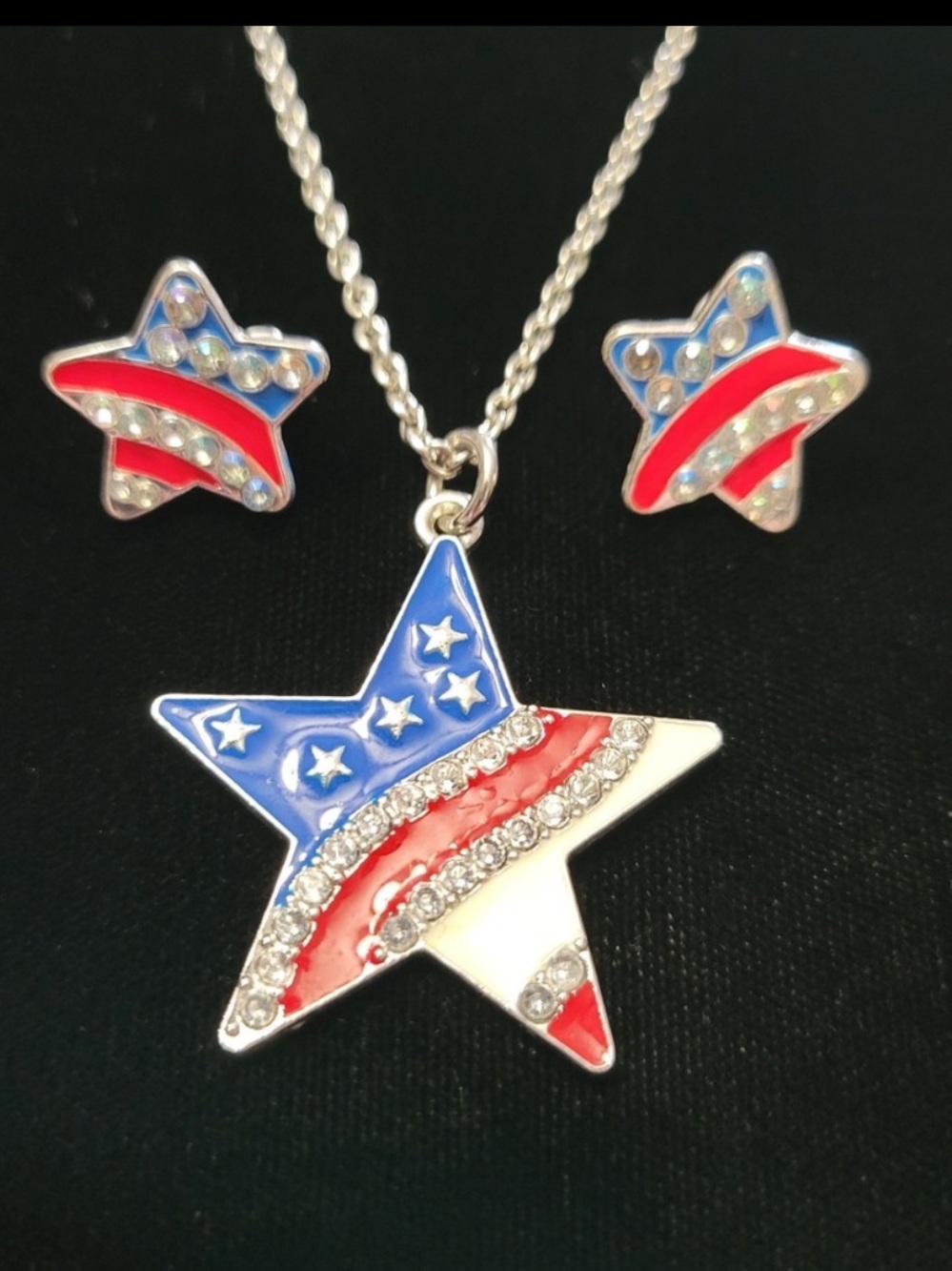 Patriotic Red, White & Blue Star Necklace and Earring Set NEW NWT